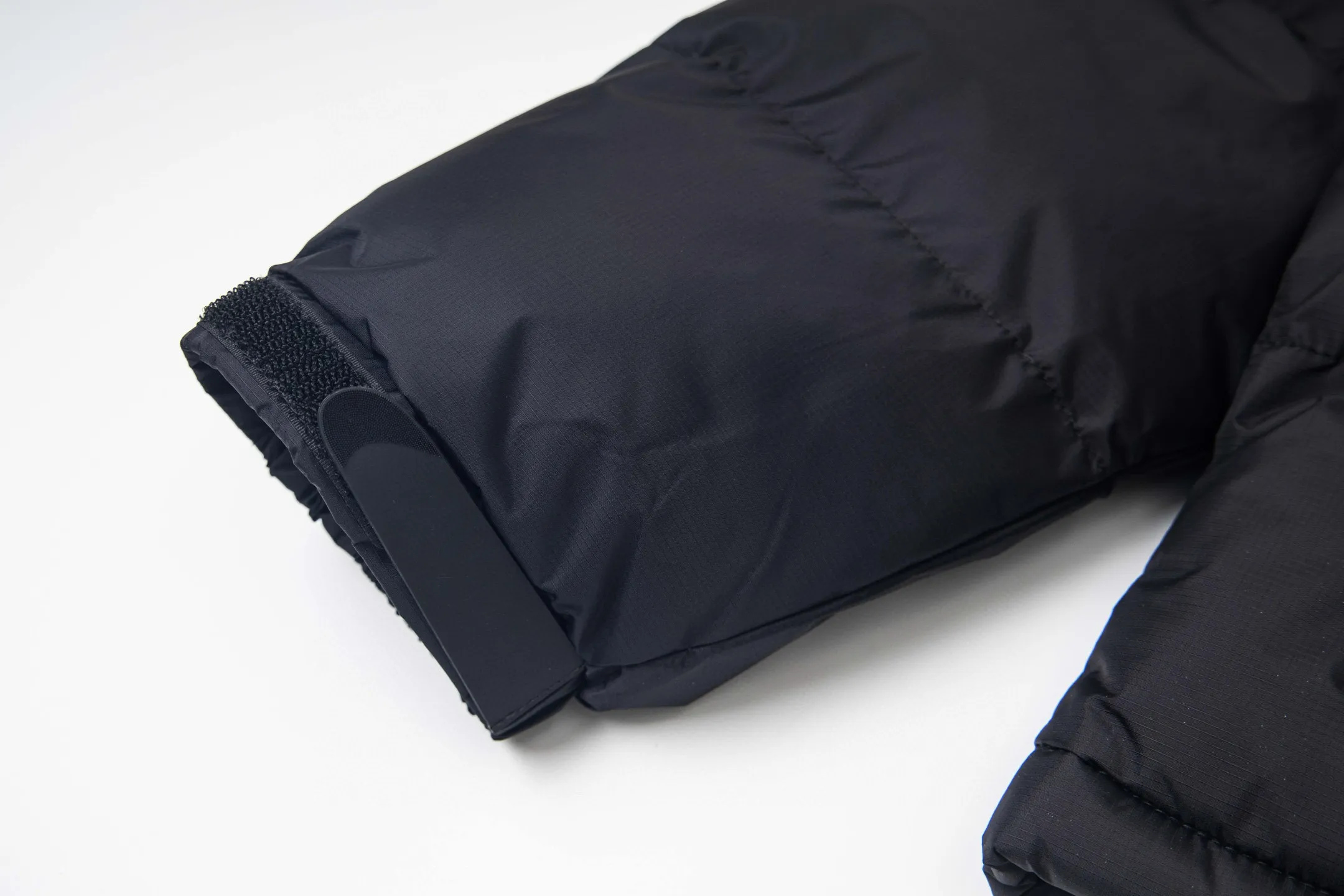Actual shot of black details # P370